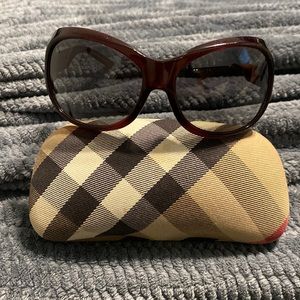 Burberry sunglasses (authentic)